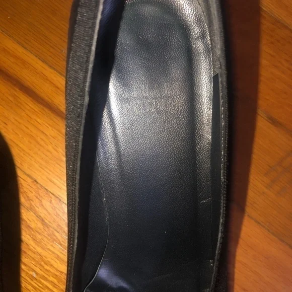 Stuart Weitzman Black Suede Russell Bromley Kitten Heels - Picture 11 of 14